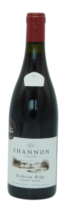 Shannon Vineyards Pinot Noir Rockview Ridge cape and grapes